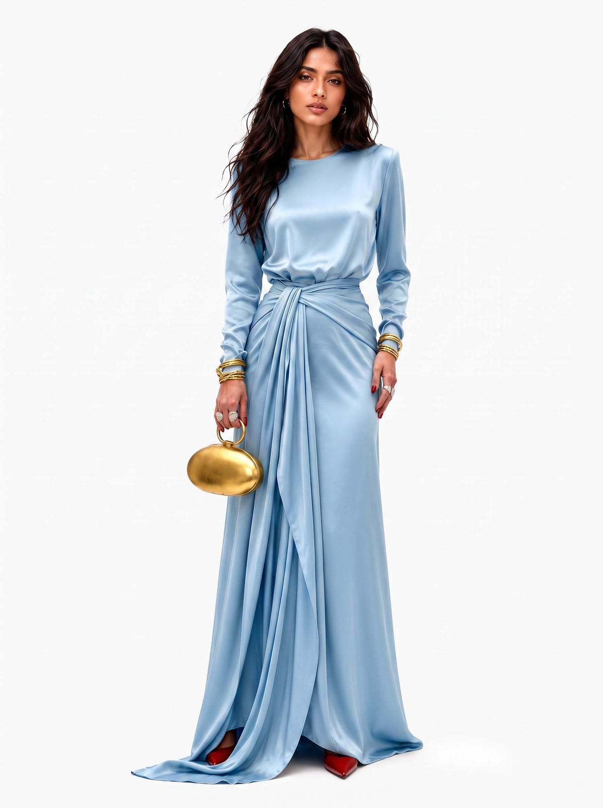 "Robe Maxi Élégante en Satin Drapé" can be rewritten as "Robe Maxi Chic en Satin Drapé".