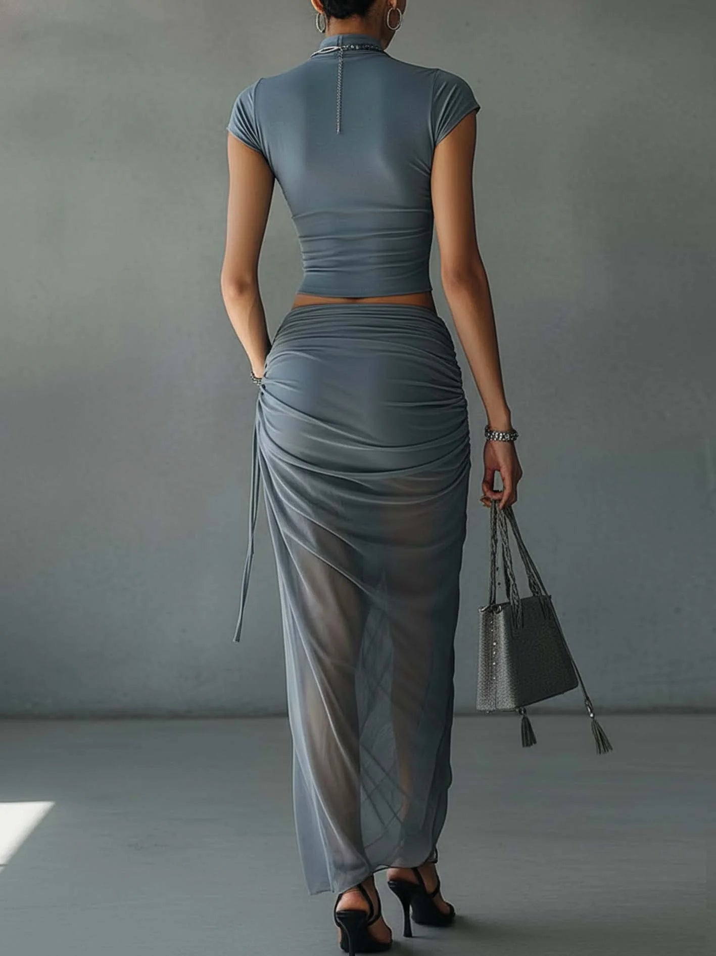 Ensemble Bleu T-Shirt Court et Jupe Drapée en Mesh Transparent