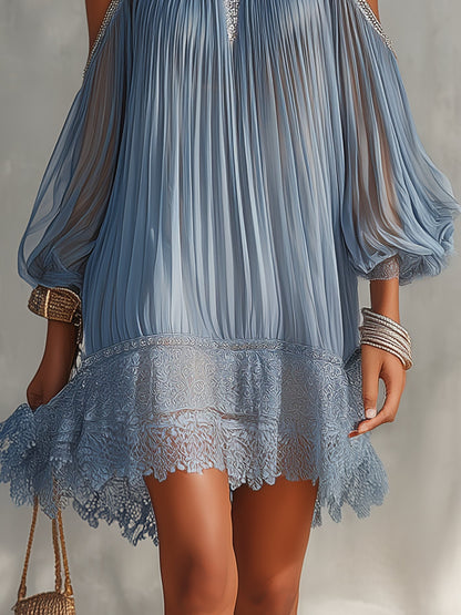 Séraphine | Robe Mini Bleue à Épaules Dénudées Froncée et Ourlet en Dentelle