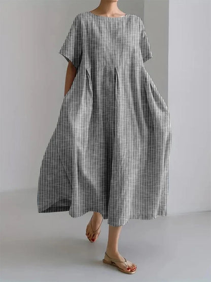 Robe estivale blanche à motifs floraux