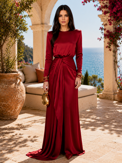 "Robe Maxi Élégante en Satin Drapé" can be rewritten as "Robe Maxi Chic en Satin Drapé".