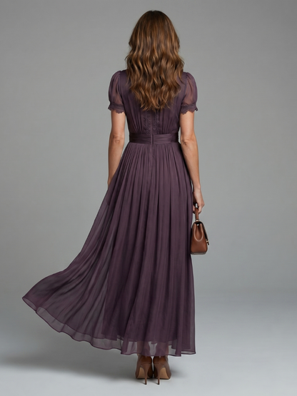 Sophie | Robe longue à taille froncée et ouverture goutte