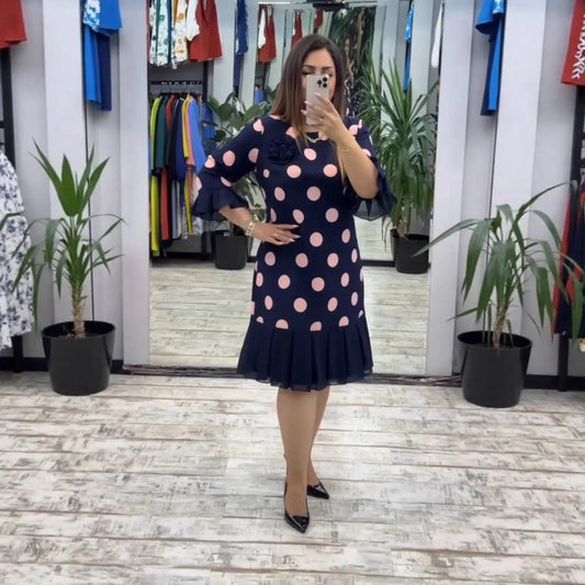 Victoire – Robe midi plissée à pois