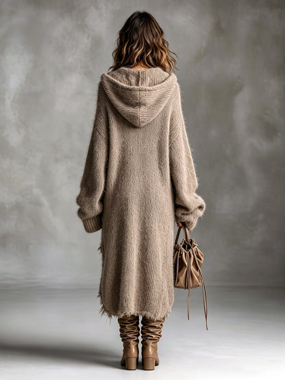 Robe midi en tricot doux avec capuche