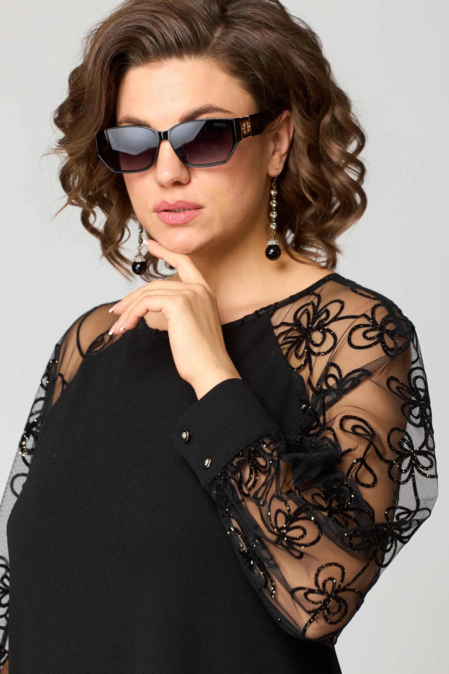 Edyth – Robe élégante en dentelle fluide