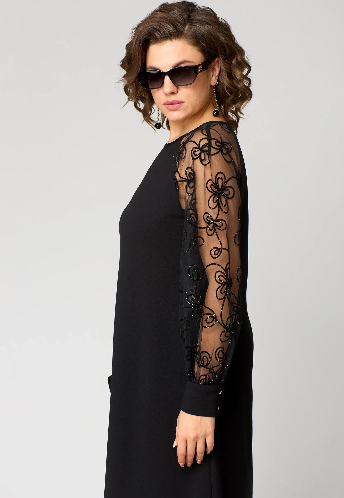 Edyth – Robe élégante en dentelle fluide