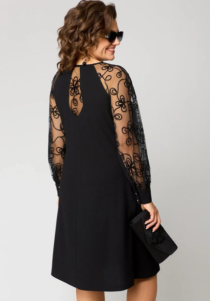 Edyth – Robe élégante en dentelle fluide