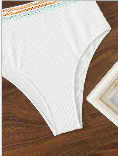 Bikini Élégant avec Top Décolleté en V et Culotte Sculptante Taille Haute