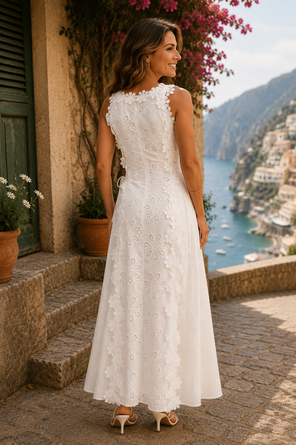 Della | Élégante Robe Maxi Brodée