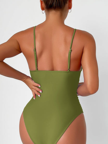 Maillot de Bain Entier Sculptant avec Décolleté en V et Fines Bretelles