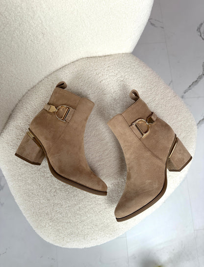 Khaki Dio by Talons