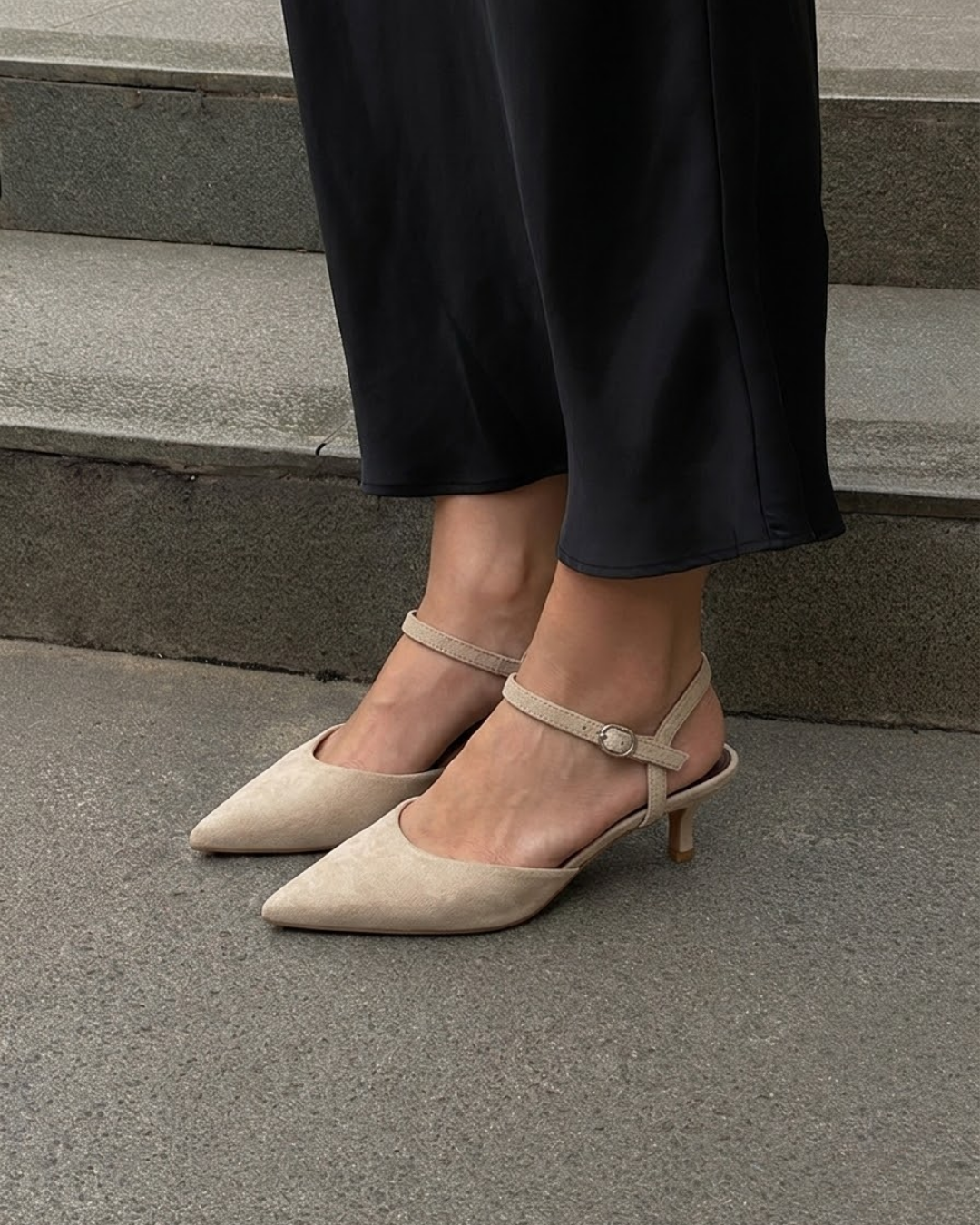 Beige Lynn Talons