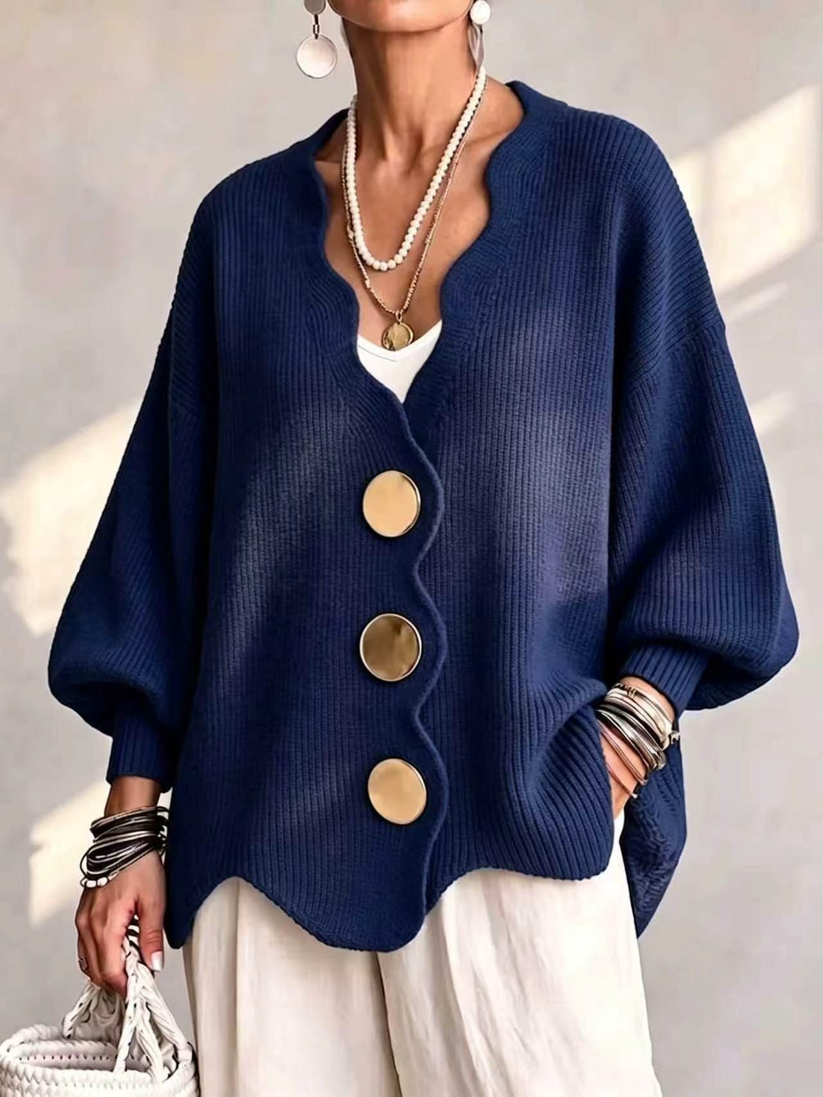 Elvira | Gilet en Tricot à Boutons et Col en V