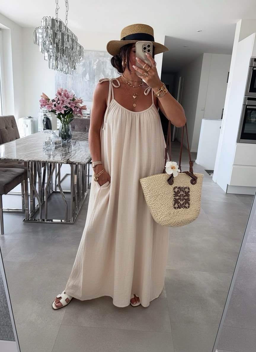 Distinctive Robe