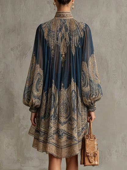 Bérénice | Robe Mini en Mousseline Asymétrique à Imprimé Baroque Bleu Marine et Col Montant