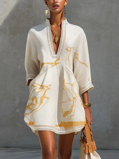 Donatella | Mini Robe Noire avec Imprimé Marbre Doré et Détails en Dentelle Crochet