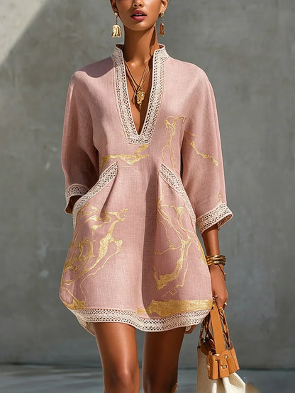 Donatella | Mini Robe Noire avec Imprimé Marbre Doré et Détails en Dentelle Crochet
