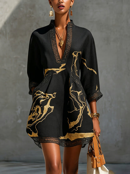 Donatella | Mini Robe Noire avec Imprimé Marbre Doré et Détails en Dentelle Crochet