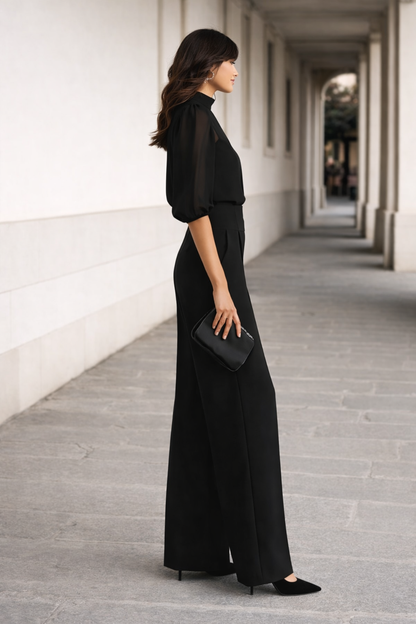 Valentina | Ensemble de trois pièces avec haut transparent et pantalon à jambes larges.