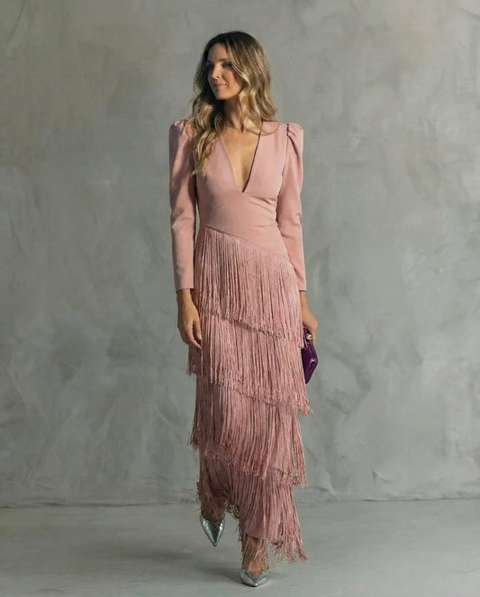 Clara – Robe élégante à manches frangées